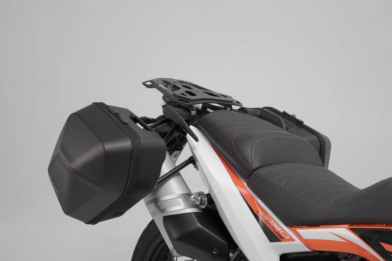 ZESTAW KUFRÓW BOCZNYCH URBAN ABS I STELAŻY SW-MOTECH KTM 790 ADV/R890 ADV/R 890 SM T BLACK 2X16,5L