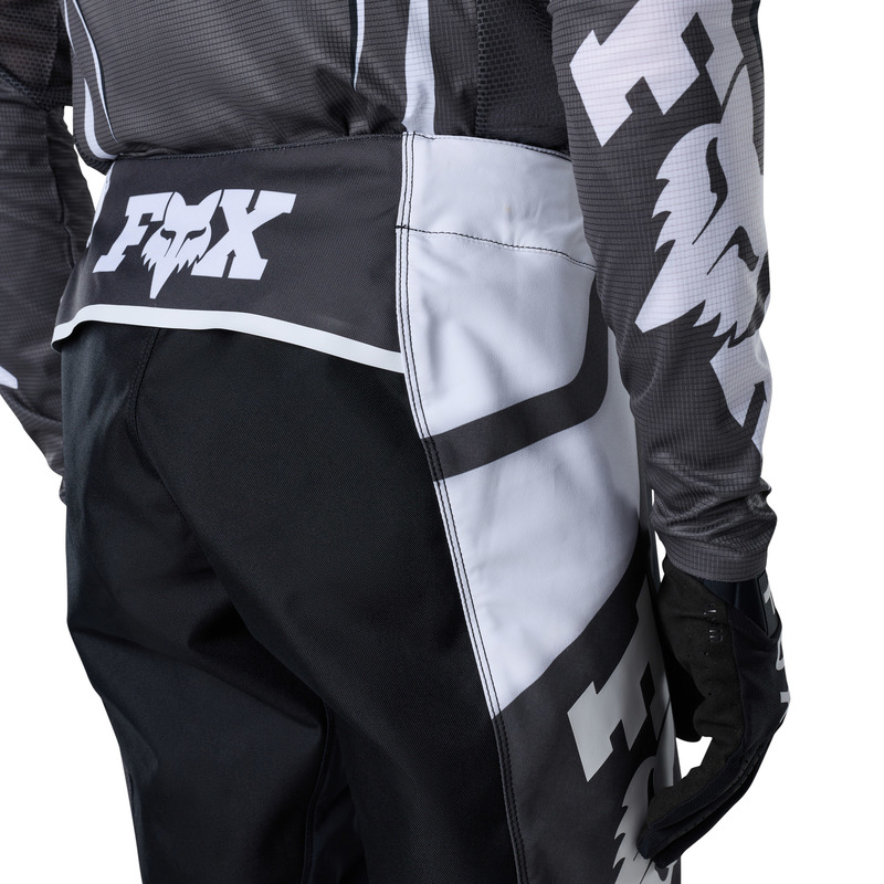 SPODNIE MOTOCYKLOWE FOX FLEXAIR THORN BLACK WHITE