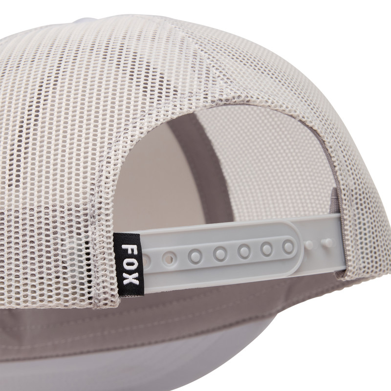 CZAPKA Z DASZKIEM DAMSKA FOX BOUNDARY TRUCKER LIGHT GREY
