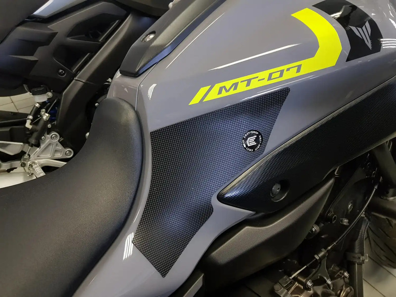 NAKLEJKA NA BAK TANKPAD ANTYPOŚLIZGOWY RG RACING EAZI-GRIP YAMAHA MT-07 14-17 - PRO