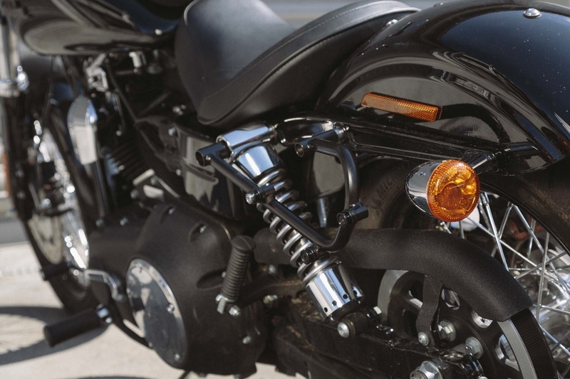 STELAŻ BOCZNY SLC LEWY SW-MOTECH HARLEY DYNA MODELS (09-17) BLACK