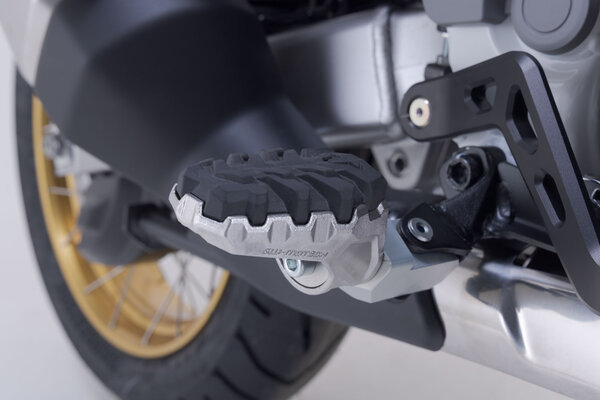 PODNÓŻKI EVO SW-MOTECH HONDA CRF1100L AFRICA TWIN / ADV SPORTS. BLACK