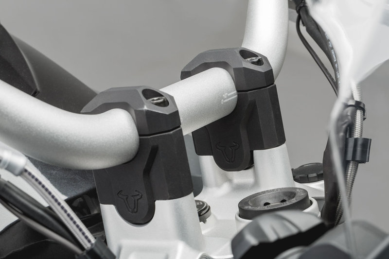 ZESTAW PODWYŻSZAJĄCY KIEROWNICĘ SW-MOTECH 40MM R1200GS (12-18) R1250GS (18-) PODWYŻSZENIE BLACK