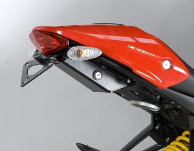 MOCOWANIE TABLICY REJESTRACYJNEJ RG RACING DUCATI MONSTER 1100 EVO