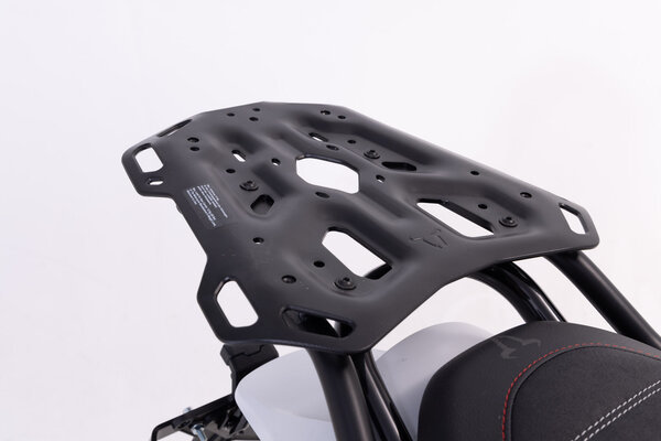 ZESTAW KUFRA CENTRALNEGO SW-MOTECH DUSC L DUCATI DESERTX (22-)/RALLY (23-) 41 L BLACK