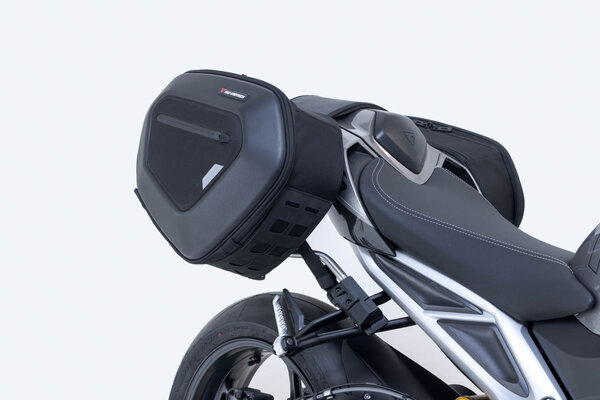 ZESTAW SAKW PRO BLAZE H I STELAŻY SW-MOTECH TRIUMPH STREET TRIPLE 765 (19-) BLACK