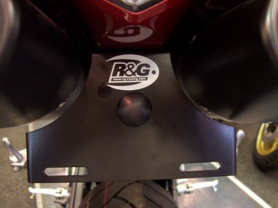 MOCOWANIE TABLICY REJESTRACYJNEJ RG RACING YZF-R1 04- 06