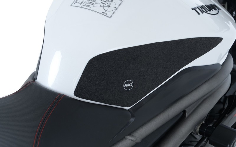NAKLEJKA NA BAK TANKPAD ANTYPOŚLIZGOWY 2 CZĘŚCI RG RACING TRIUMPH SPEED TRIPLE RS (18-) BLACK