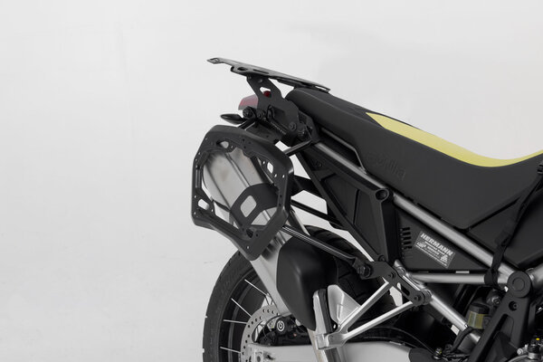 ZESTAW KUFRÓW BOCZNYCH SW-MOTECH DUSC APRILIA TUAREG 660 (21-) 41/33L BLACK