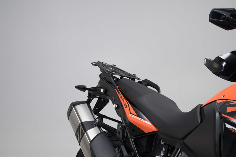 ZESTAW KUFRÓW BOCZNYCH TRAX ADV I STELAŻY SW-MOTECH BMW R1200GS R1250GS SILVER 45/37L
