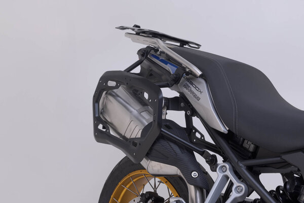 STELAŻ PRO NA KUFRY BOCZNE SW-MOTECH VOGE DS900X (23-) BLACK