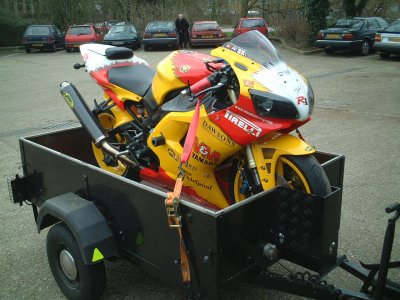 CRASHPADY CLASSIC RG RACING YAMAHA YZF-R1 98- 99 BLACK
