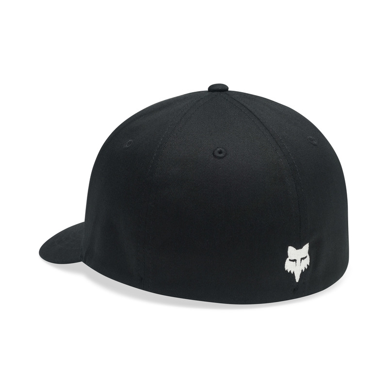 CZAPKA Z DASZKIEM FOX 1974 FLEXFIT BLACK