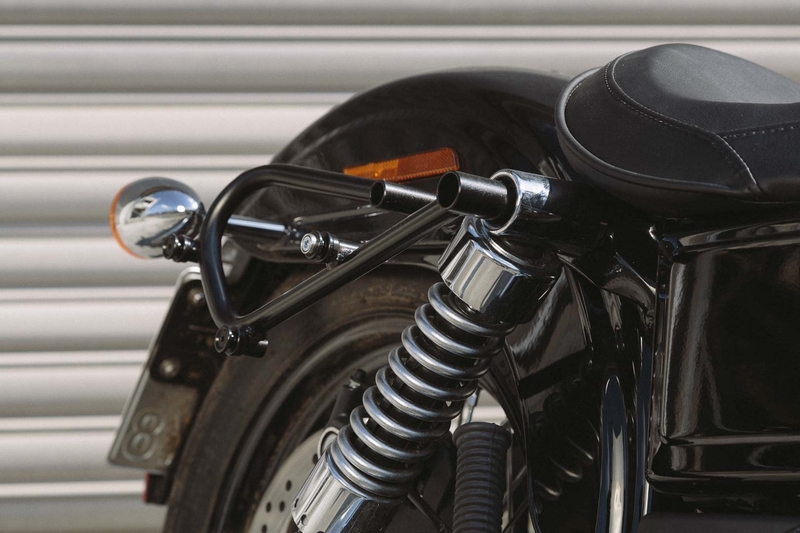 STELAŻ BOCZNY SLC PRAWY SW-MOTECH HARLEY DYNA MODELS (09-17) BLACK