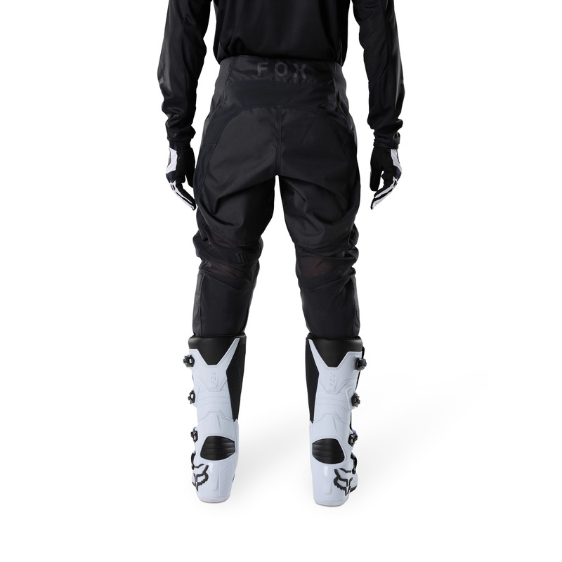 SPODNIE MOTOCYKLOWE FOX 180 BLACKOUT BLACK