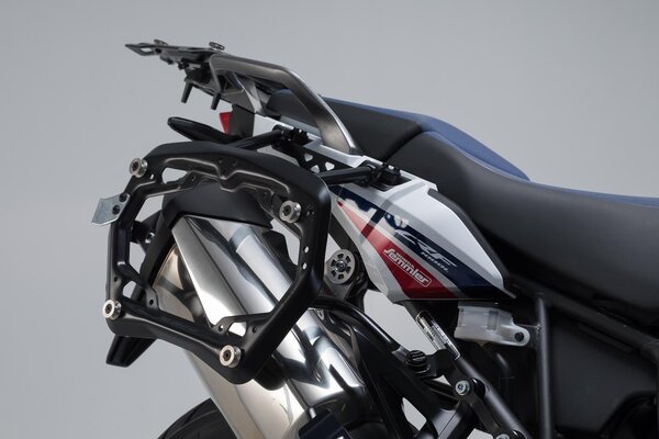 ZESTAW KUFRÓW BOCZNYCH SW-MOTECH DUSC CRF1000L AFRICA TWIN (15-17) 41/33L BLACK