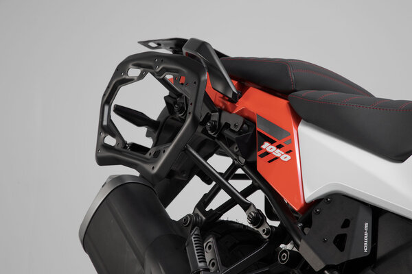 ZESTAW KUFRÓW BOCZNYCH SW-MOTECH DUSC SUZUKI V STROM 1050 (19-) 41/33L BLACK