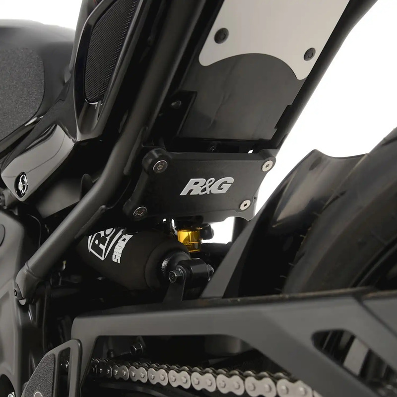 ZAŚLEPKI/A PODNÓŻKA (CENTRALNA) RG RACING YAMAHA XSR900 22-, BLACK