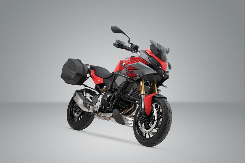 ZESTAW KUFRÓW BOCZNYCH AERO ABS I STELAŻY SW-MOTECH BMW F 900 R / XR (19-) BLACK 2X25L