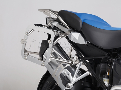 ZESTAW ADAPTERÓW NA ORYGINALNE STELAŻE BOCZNE SW-MOTECH BMW R1200GS/R1200/F880GS LC ADV NA KUFRY TRA