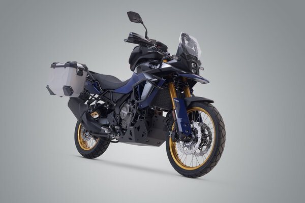 ZESTAW KUFRÓW BOCZNYCH TRAX ADV I STELAŻY SW-MOTECH SUZUKI V-STROM 800/800DE (22-) SILVER 45/37L.