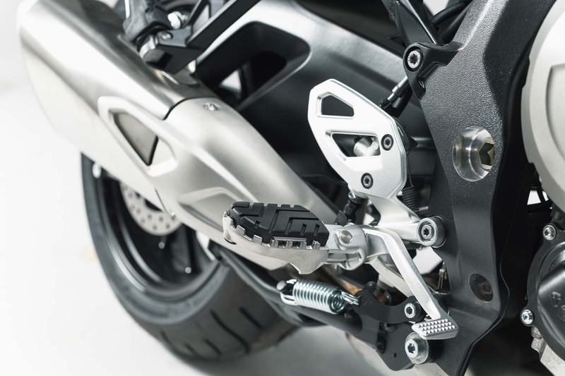 PODNÓŻKI ION SW-MOTECH BMW S 1000 XR (15-19) F 750/850 GS (17-) SILVER