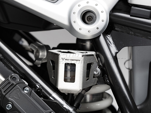 OSŁONA ZBIORNIKA PŁYNU HAMULCOWEGO SW-MOTECH BMW R NINET (19-) SILVER
