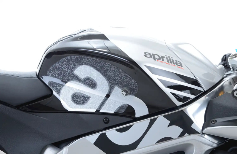 NAKLEJKA NA BAK TANKPAD ANTYPOŚLIZGOWY 4 CZĘŚCI RG RACING APRILIA RSV-4 (09-14)/TUONO (11-14) BLACK