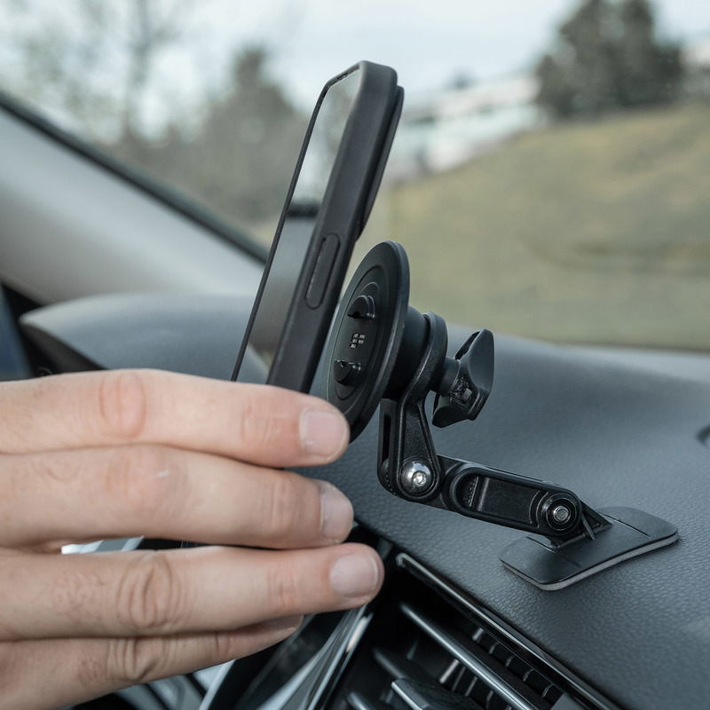 UCHWYT SAMOCHODOWY NA TELEFON PRZYLEPIEC SP CONNECT ADHESIVE MOUNT PRO SPC+ MAG BLACK