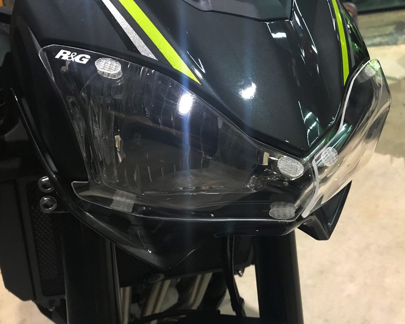 OSŁONA REFLEKTORA RG RACING KAWASAKI Z900 17- 19