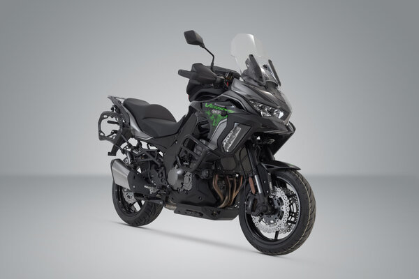 ZESTAW BAGAŻOWY ADVENTURE SW-MOTECH KAWASAKI VERSYS 1000 (18-) / 1100 (24-) BLACK