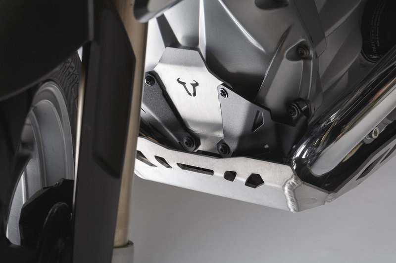 PRZEDŁUŻENIE OSŁONY SILNIKA SW-MOTECH BMW R1200 (12-18) R1250 (18-) BLACK SILVER