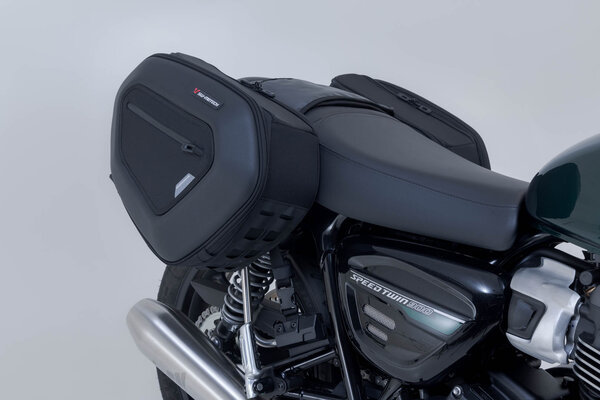 ZESTAW SAKW PRO BLAZE H I STELAŻY SW-MOTECH TRIUMPH MODELS BLACK