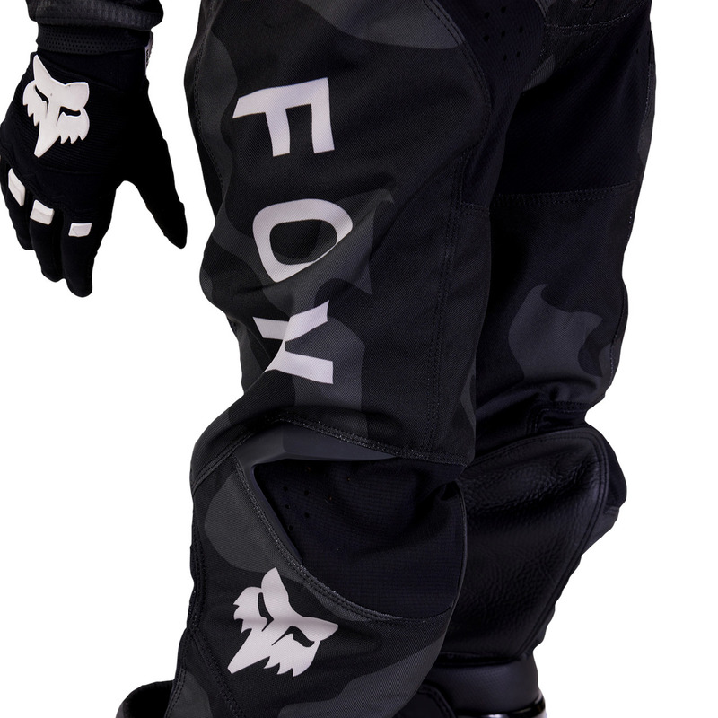 SPODNIE MOTOCYKLOWE JUNIOR FOX 180 BNKR BLACK CAMOY 22