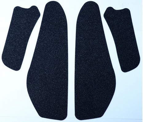 NAKLEJKA NA BAK TANKPAD ANTYPOŚLIZGOWY 4 CZĘŚCI RG RACING TRIUMPH DAYTONA 955I 02-06 BLACK