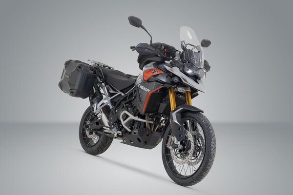 ZESTAW KUFRÓW BOCZNYCH SW-MOTECH DUSC TRIUMPH TIGER 900 GT/RALLY PRO 41/33 BLACK