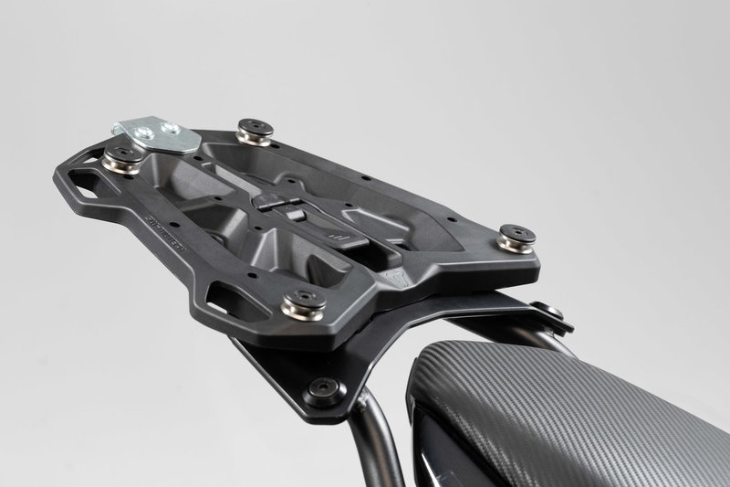 ZESTAW KUFRA CENTRALNEGO TRAX ADV SW-MOTECH HONDA CB1300 (03-09)/CB1300S (05-09) BLACK