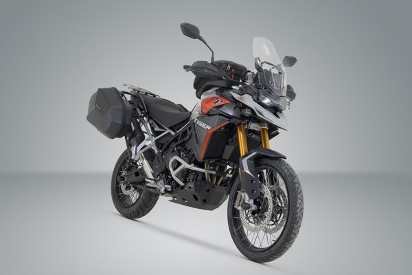 ZESTAW KUFRÓW BOCZNYCH AERO ABS I STELAŻY SW-MOTECH TRIUMPH TIGER 900 GT / RALLY PRO (23-) 2X25L