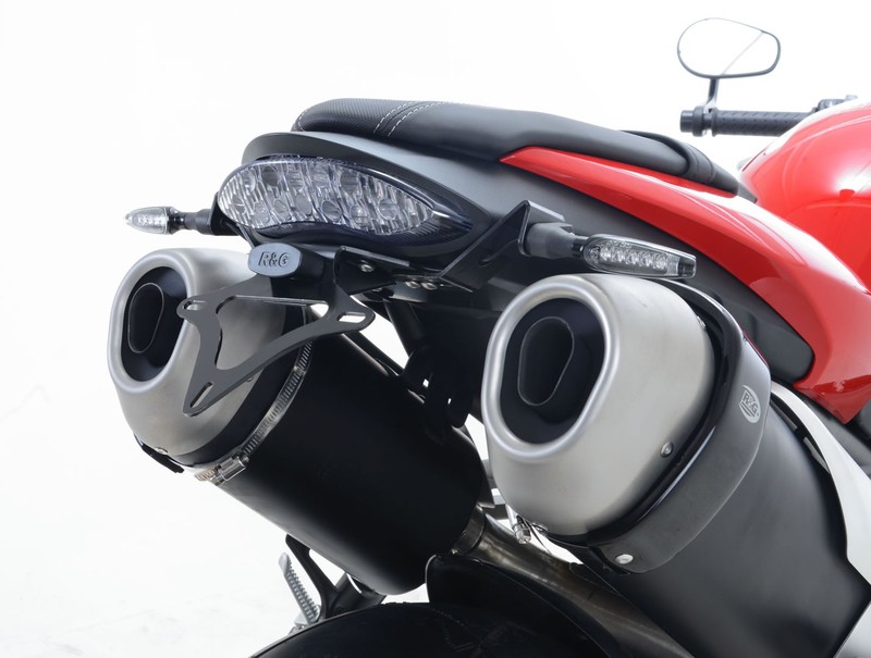 MOCOWANIE TABLICY REJESTRACYJNEJ RG RACING TRIUMPH SPEED TRIPLE S 16-/SPEED TRIPLE R 16- 17