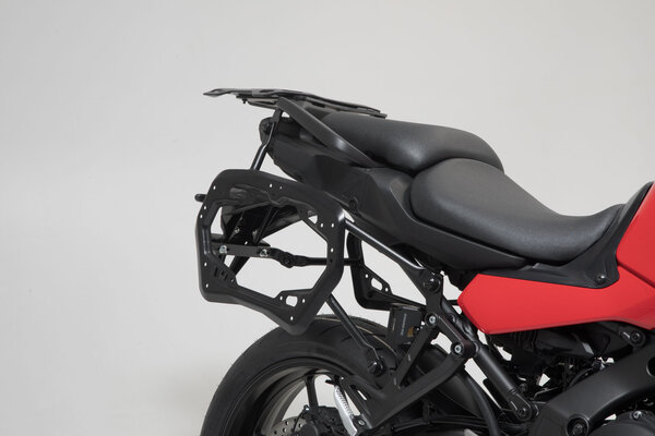 ZESTAW KUFRÓW BOCZNYCH SW-MOTECH DUSC YAMAHA TRACER 9 MODELS (20-) 33/33L BLACK
