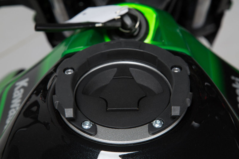 UCHWYT MOCUJĄCY TANKRING EVO SW-MOTECH 5 ŚRUB KAWASAKI 2 BLACK