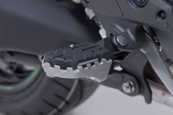 PODNÓŻKI ION SW-MOTECH KAWASAKI VERSYS 1100 (24-) BLACK