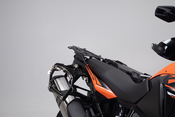 ZESTAW KUFRÓW BOCZNYCH SW-MOTECH DUSC KTM 1050/1090/1190 ADV,1290 SADV 41/33L BLACK