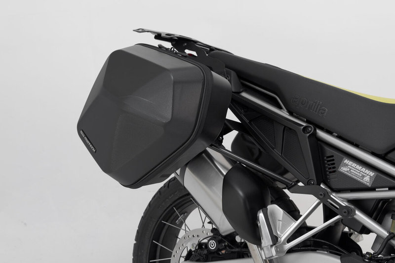 ZESTAW KUFRÓW BOCZNYCH URBAN ABS I STELAŻY SW-MOTECH APRILIA TUAREG 660 (21-) BLACK 2X16,5L