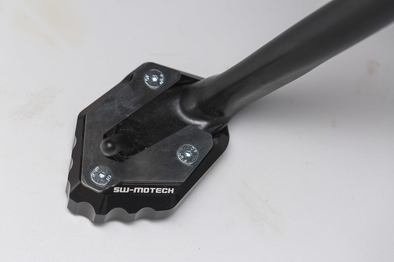 NAKŁADKA NÓŻKI BOCZNEJ SW-MOTECH MT-07/TRACER/MOTOCAGE XSR700 BLACK SILVER