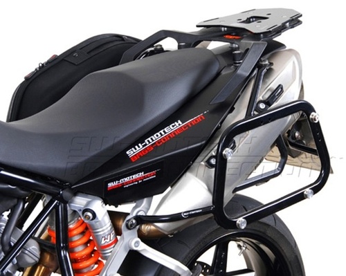 ZESTAW ADAPTERÓW NA STELAŻ EVO NA KUFRY BOCZNE SW-MOTECH AERO BLACK