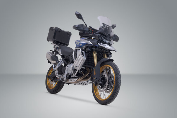 ZESTAW KUFRA CENTRALNEGO TRAX ADV SW-MOTECH VOGE DS900X (23-) BLACK