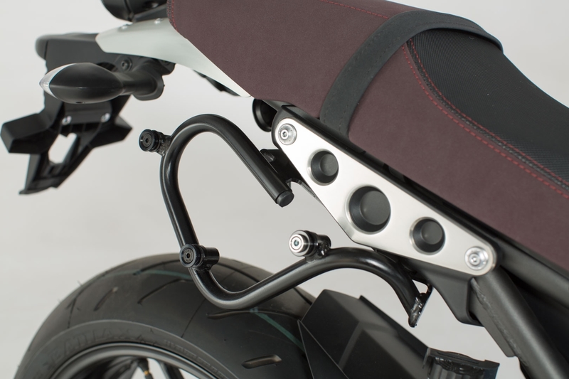 ZESTAW SAKW I STELAŻY LEGEND GEAR SW-MOTECH YAMAHA XSR 900 (15-12) BROWN