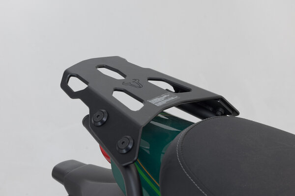ZESTAW KUFRA CENTRALNEGO SW-MOTECH DUSC L KAWASAKI Z650RS(21-)/50TH ANNIV(22-) 41 L BLACK