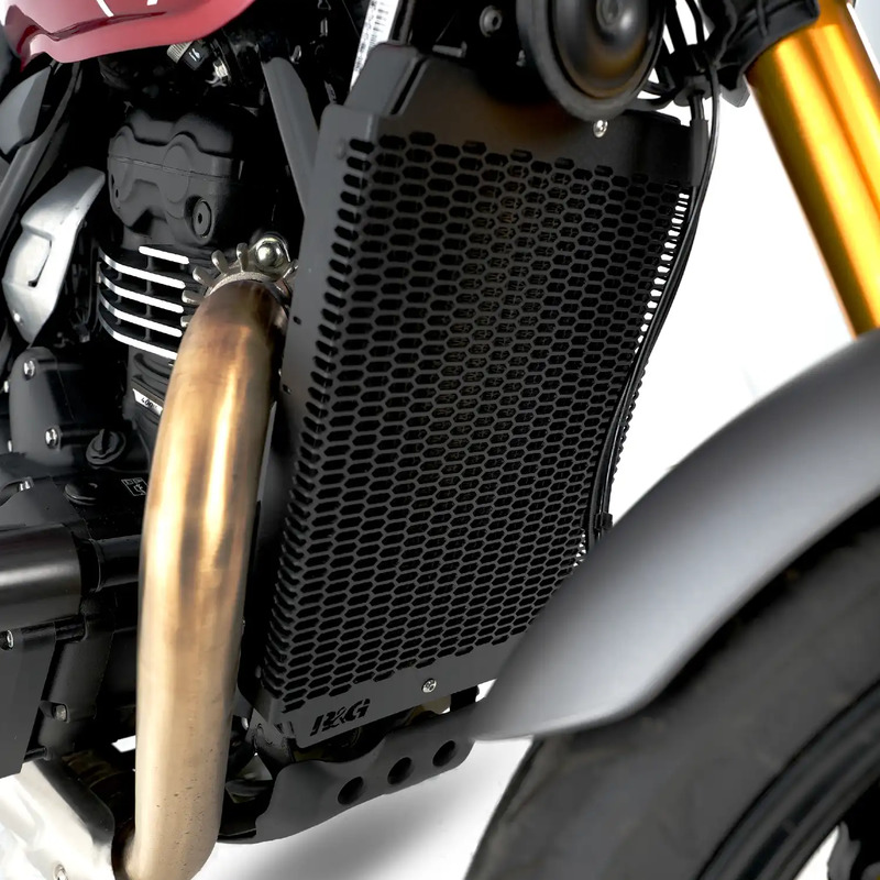 OSŁONA CHŁODNICY RG RACING PRO TRIUMPH SPEED 400 24- / SCRAMBLER 400 X 24- BLACK
